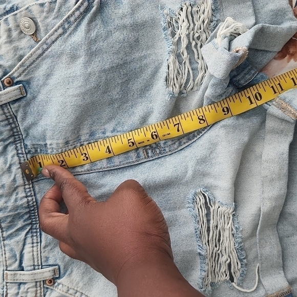 H&M Distress Denim Overall Shorts shortall Summer Casual Outing - Picture 11 of 12